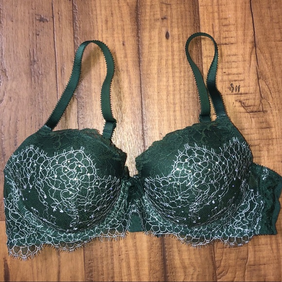 Victoria’s Secret Bra - Picture 1 of 4